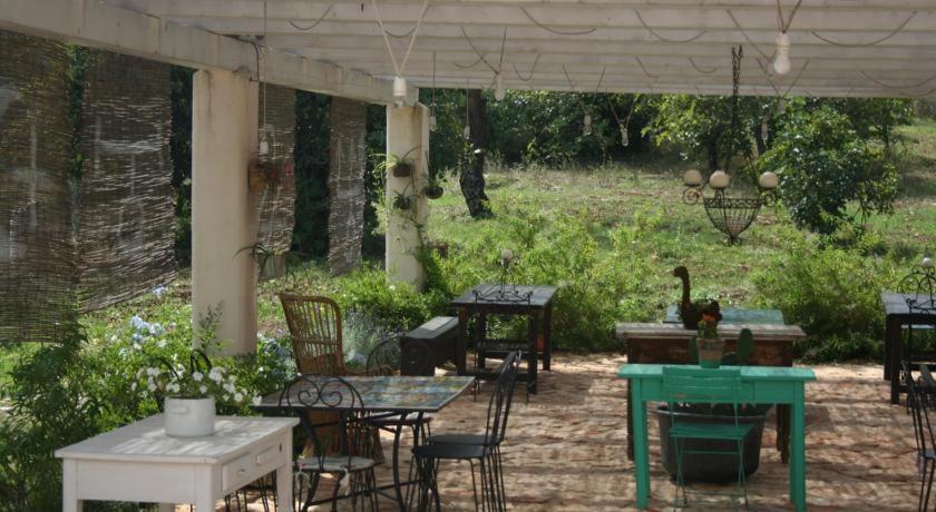 I Trulli Di Acquarossa Aparthotel Cisternino Luaran gambar