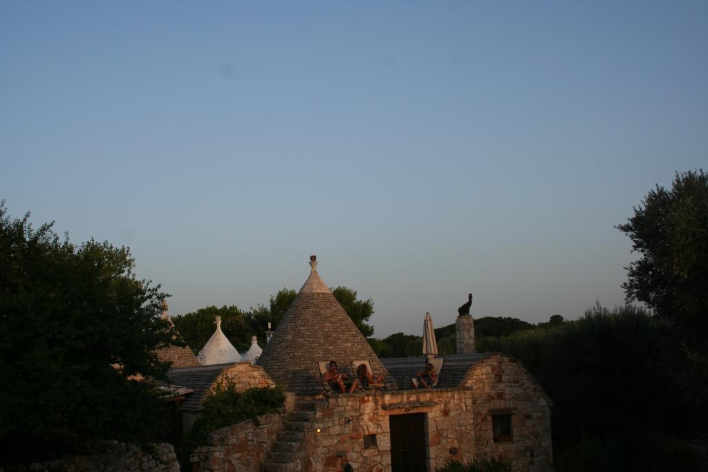 I Trulli Di Acquarossa Aparthotel Cisternino Luaran gambar
